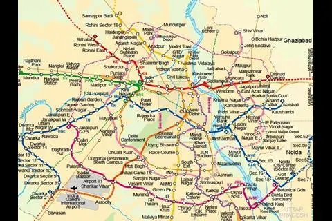 What is the Distance of the Nearest Metro Station Form Sarojini Market?